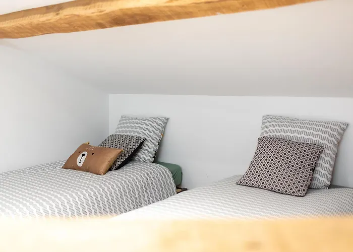 アパート Le Blackwood マザメ